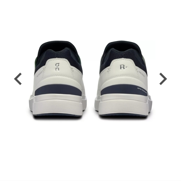 On Running THE ROGER White Sneakers Women's Size 9.5 NWOT - Picture 3 of 11